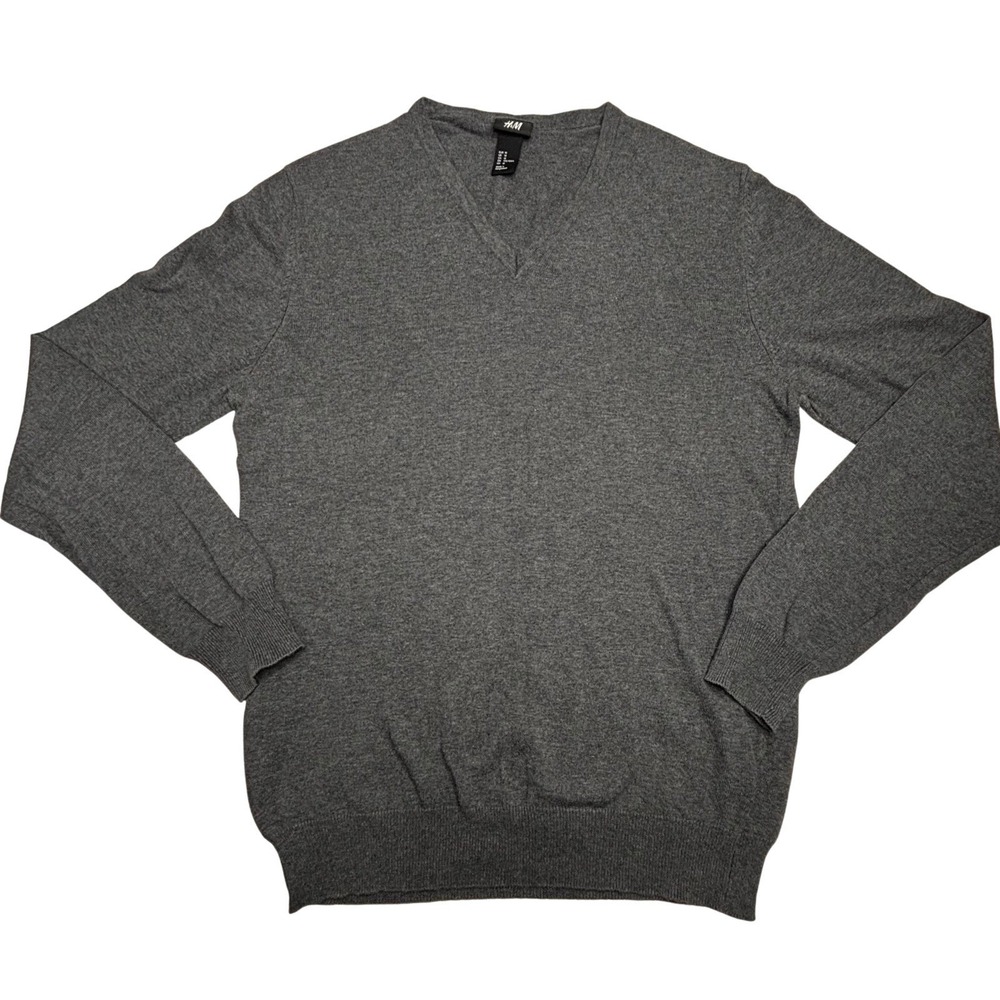 H&M Men's V-Neck Sweater Size M Gray 100% Cotton Lightweight Knit Basic‎